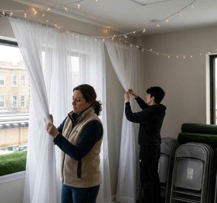 Affordable event setup with simple decorations in Chicago venue